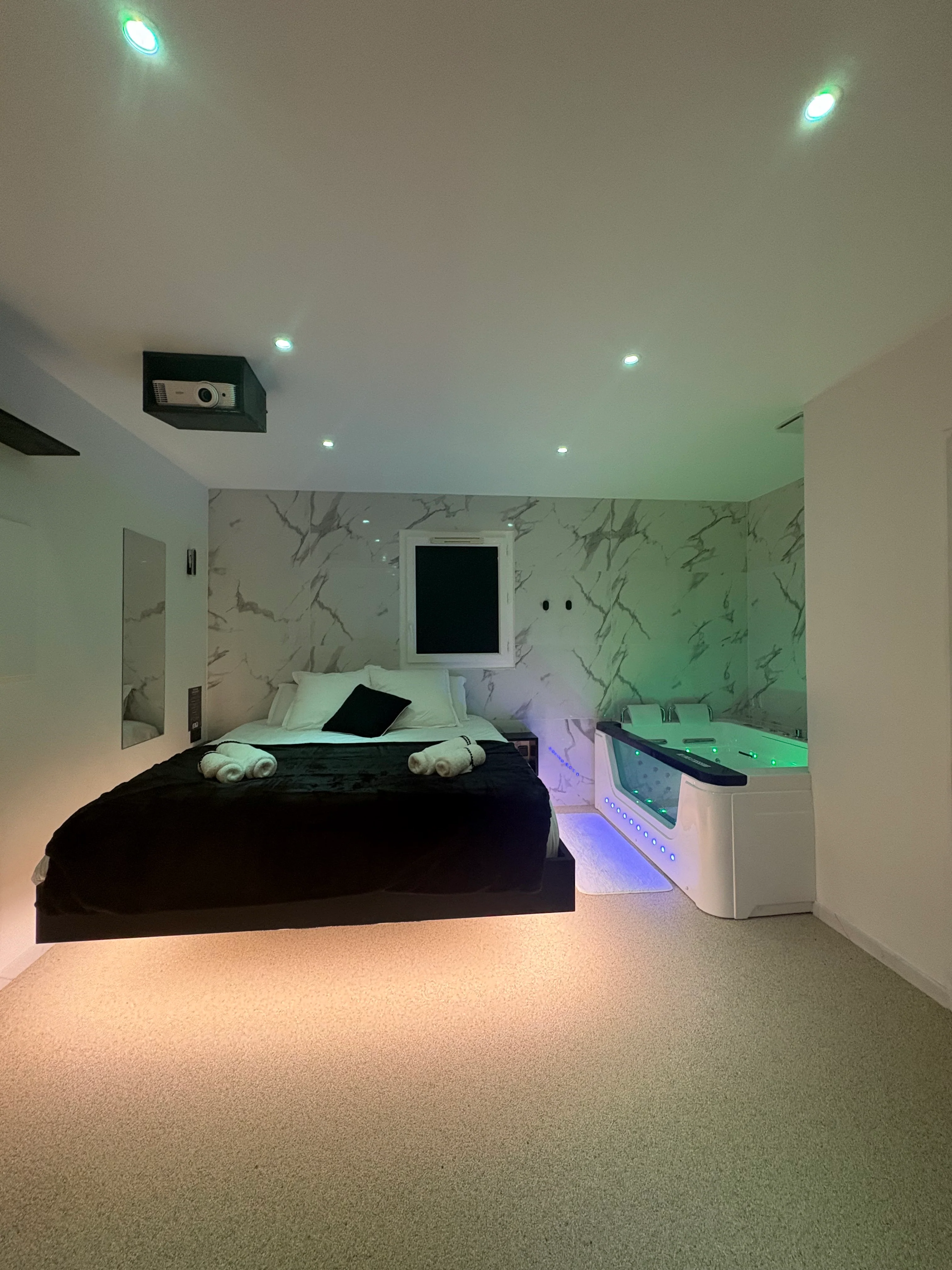 La Suite du Lac, love room à Fargues-sur-Ourbise