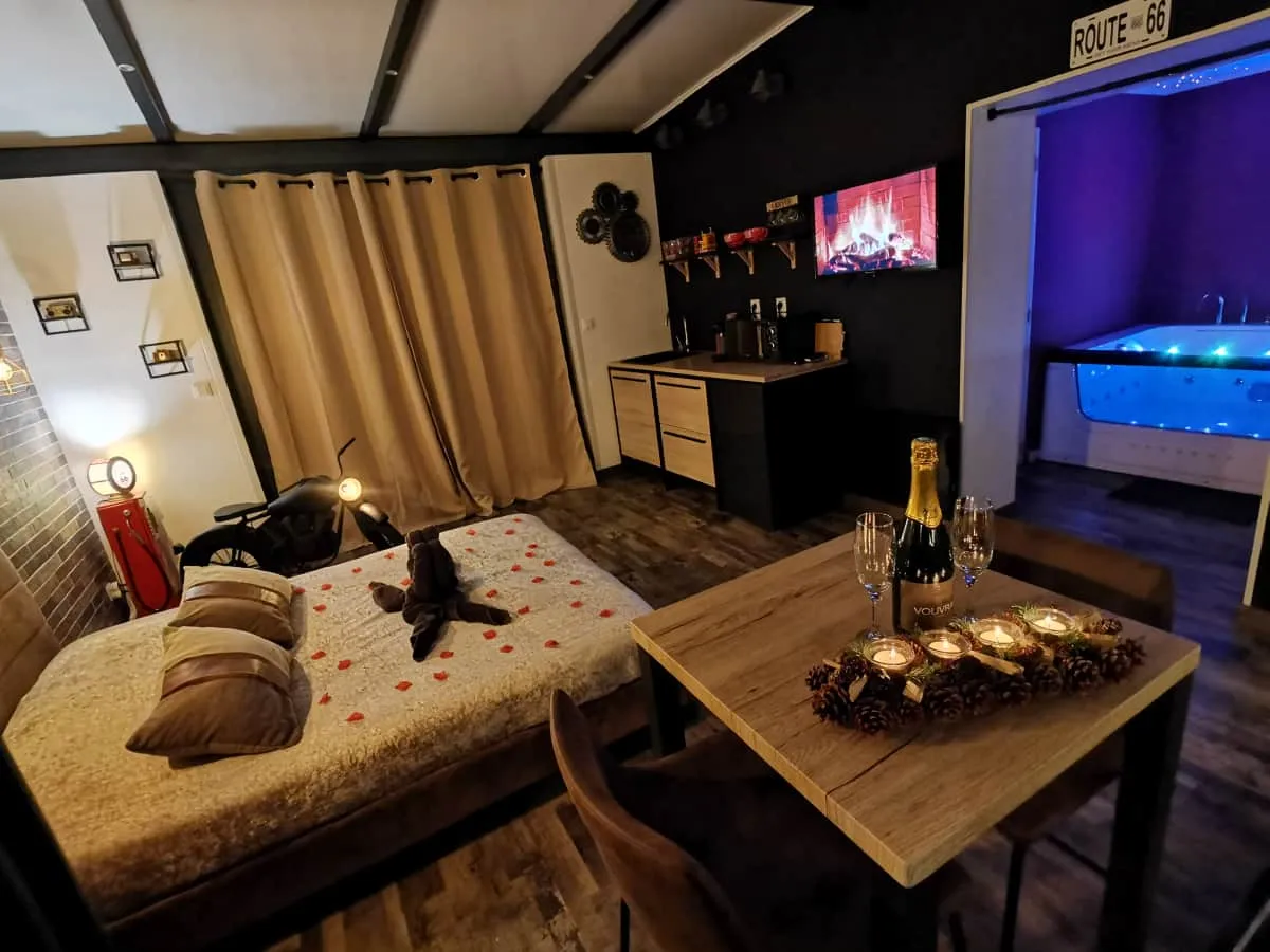 La Suite Vintage, love room à Lignières-de-Touraine