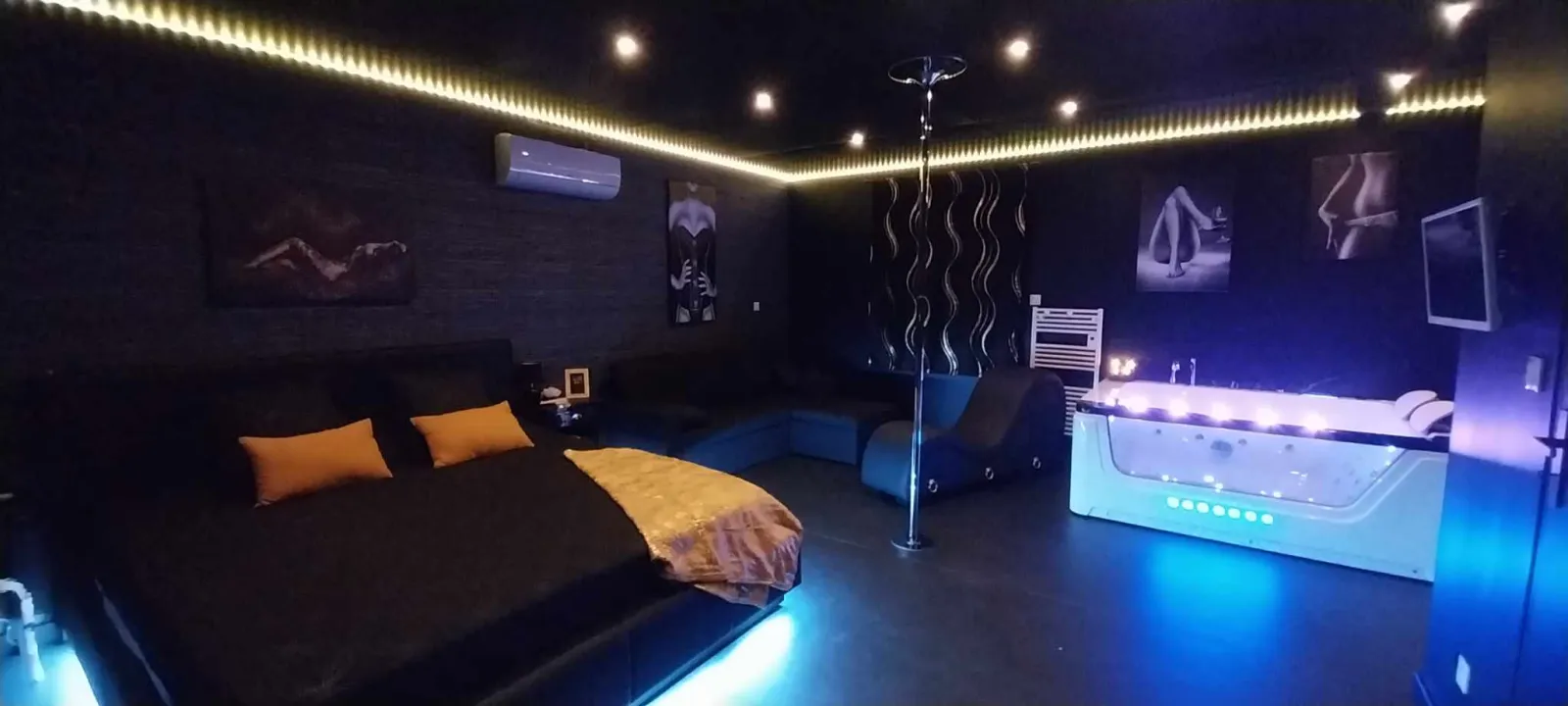 La Chambre d'Aphrodite, love room à Alençon