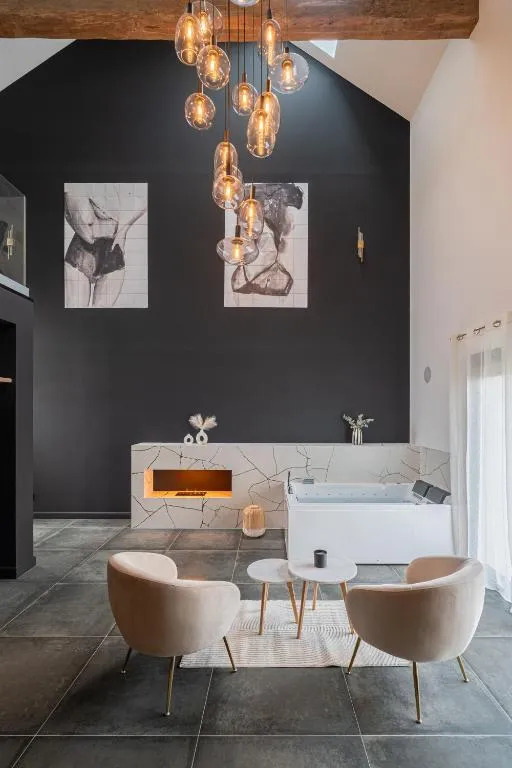 Le 7ème Loft, love room à Saint-Victor-de-Cessieu