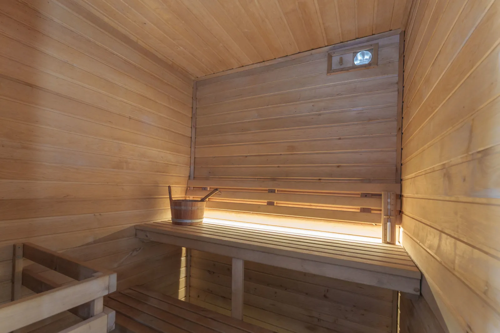 Suite flottante King Balnéo et Sauna à L'Isle-Adam, photo 7