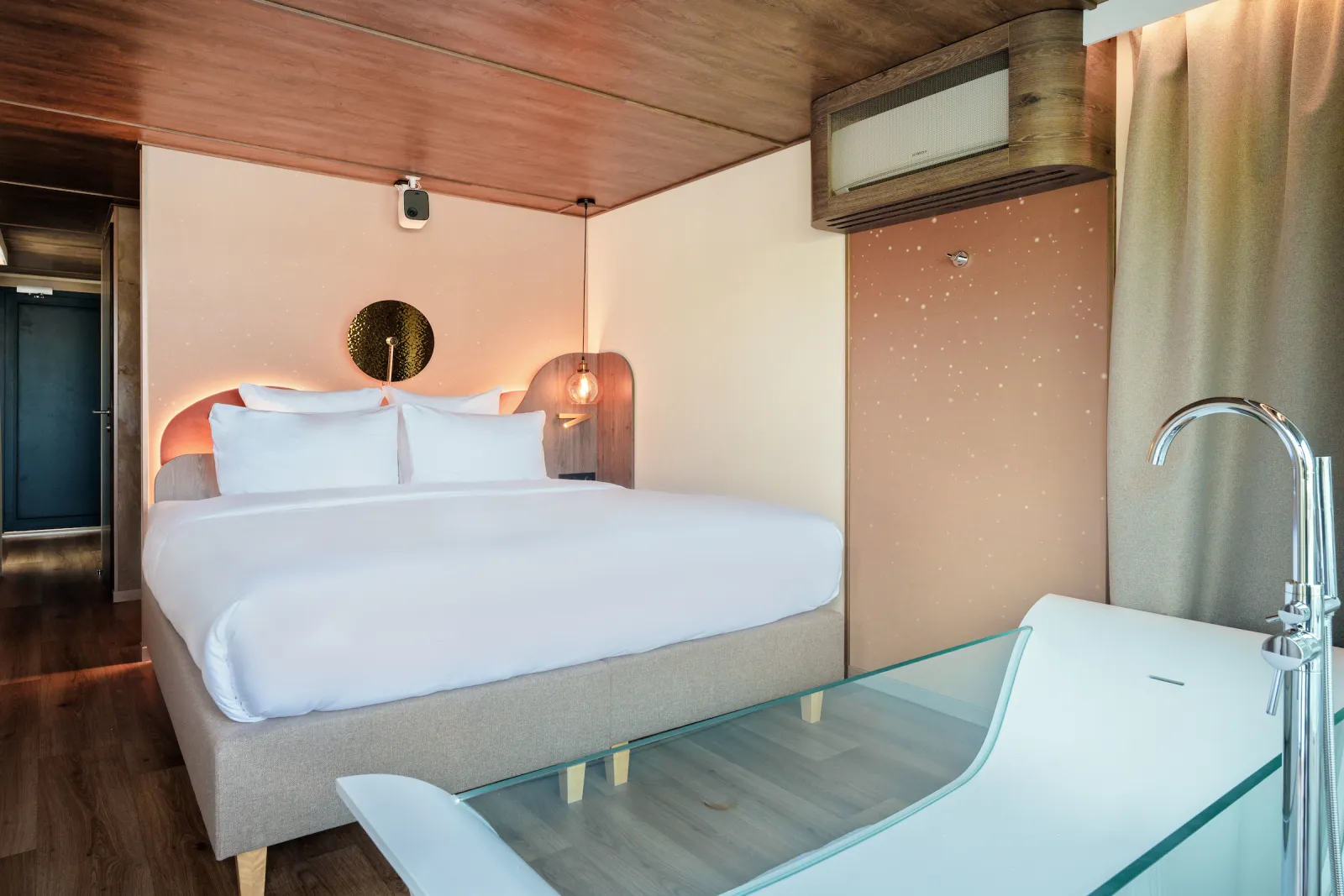 Suite flottante Supérieure Rooftop à Saint-Fargeau-Ponthierry, photo 2