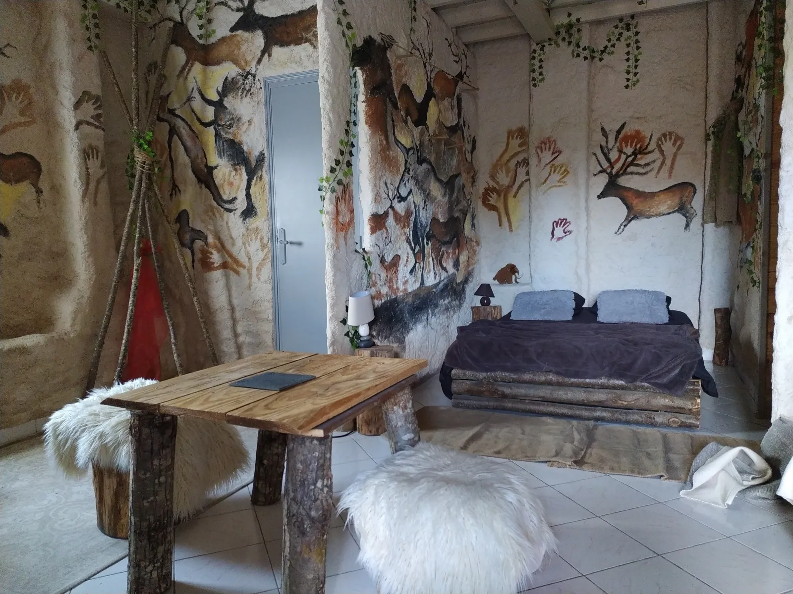Gîte Homosapiens, love room à Saint-Geniès