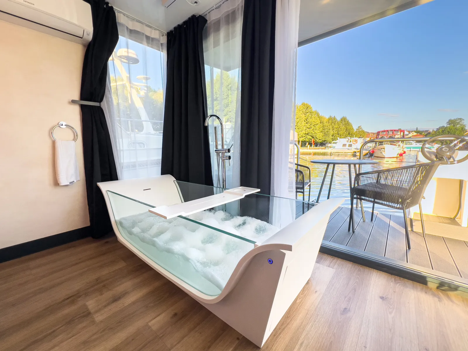 Suite flottante Supérieure Rooftop Saverne à Saverne, photo 4
