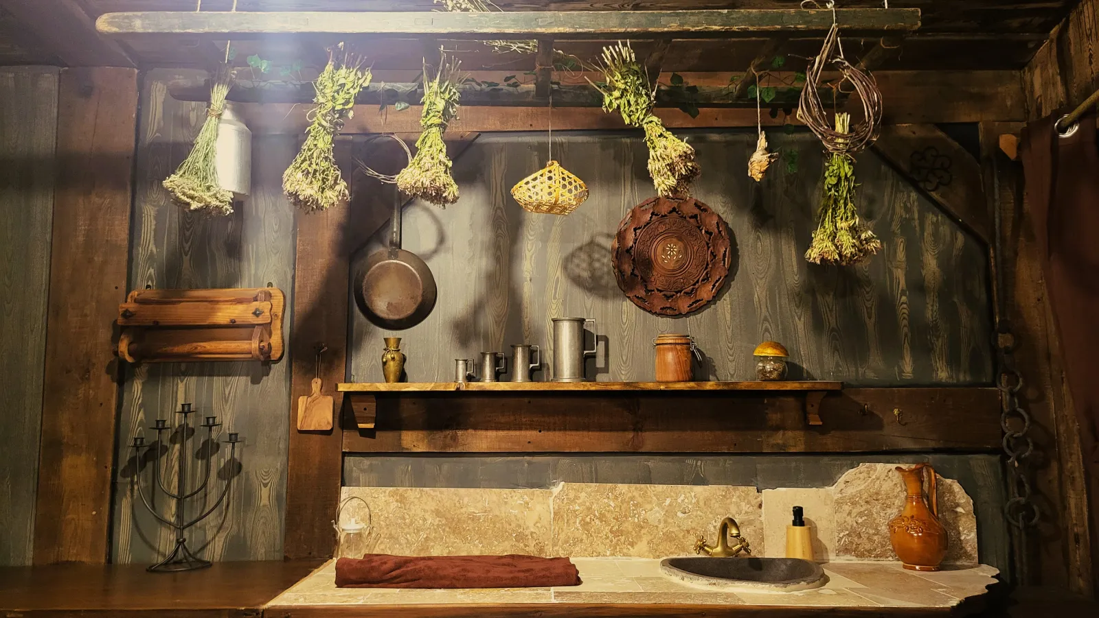 L'Auberge du Trône à Saint-Étienne, photo 4