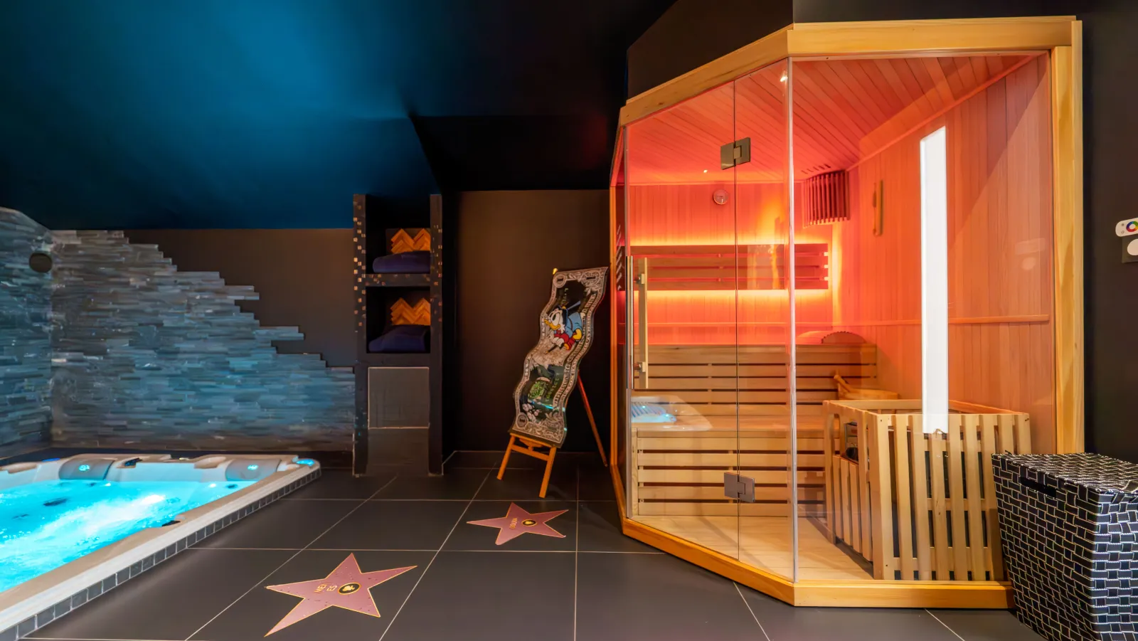 Ciné 47, love room à Précy-sur-Oise