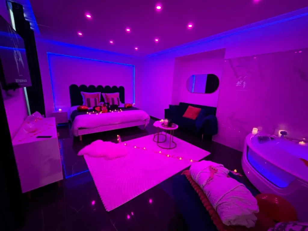 Seductive Love Room à Beausoleil, photo 7