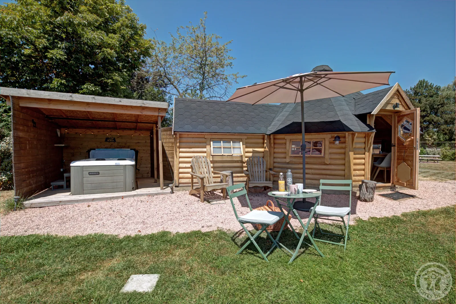 Kota Canada, cabane à Pradines