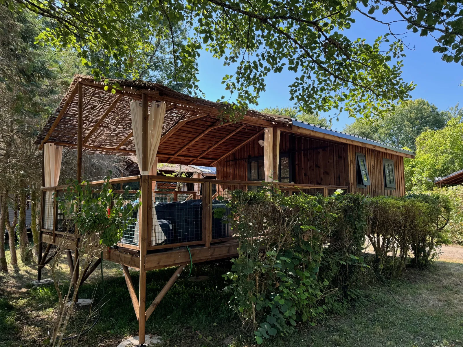 Cabane Romantique du Périgord, cabane à Saint-Astier
